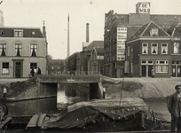 602370 Gezicht op de Westerbrug over de Westerstroom te Utrech,t vanaf de Nieuwekade; links het huis Weerdsingel W.Z. ...